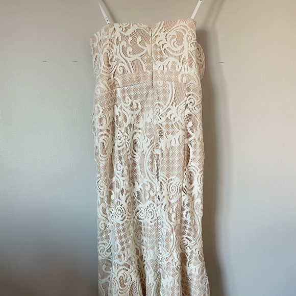 Women’s Jarlo Alicia Bandeau Midi Dress In All Over Lace - Picture 8 of 10